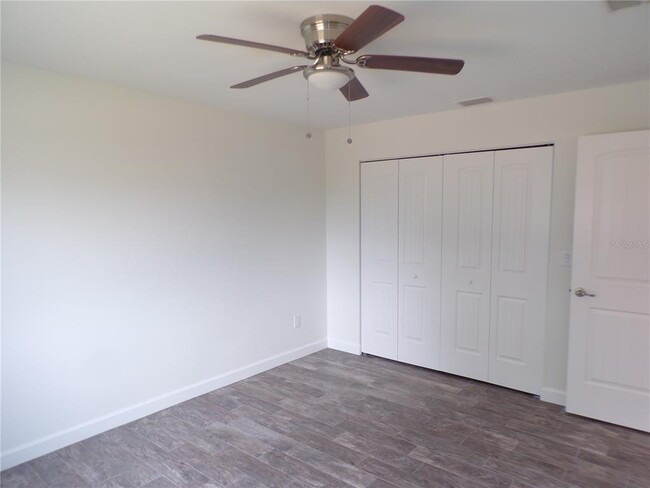 Building Photo - 2989 Pinetree St