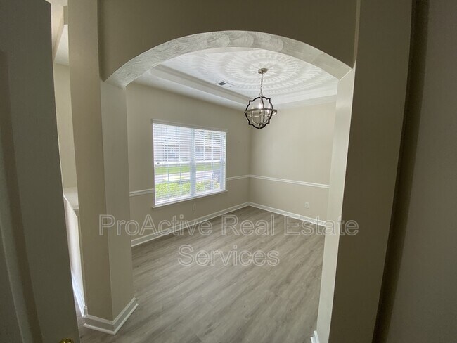 Building Photo - 5268 Pirata Pl