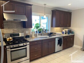 Building Photo - Awesome 4 bed 2 bath in Brighton.... Starting Sept 1st!