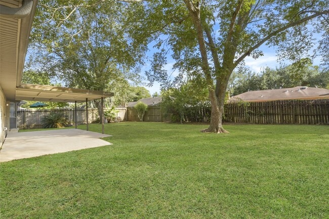 Building Photo - 16310 Cavendish Dr