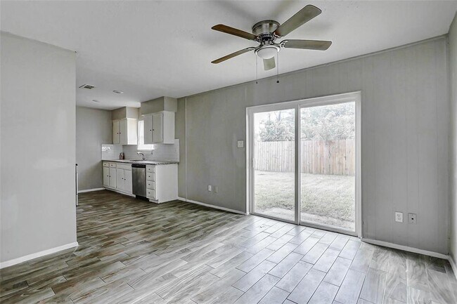 Building Photo - 4969 E Ridge Creek Dr