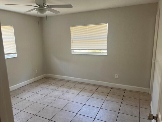Building Photo - 4101 Kalwit Ln