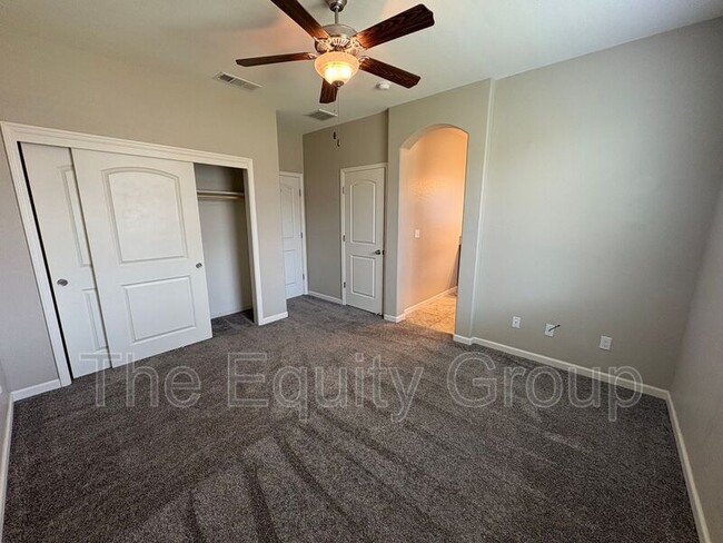 Building Photo - 3234 N Noyes Ct