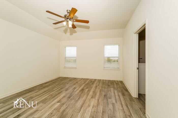 Building Photo - 11022 Yonder Flts