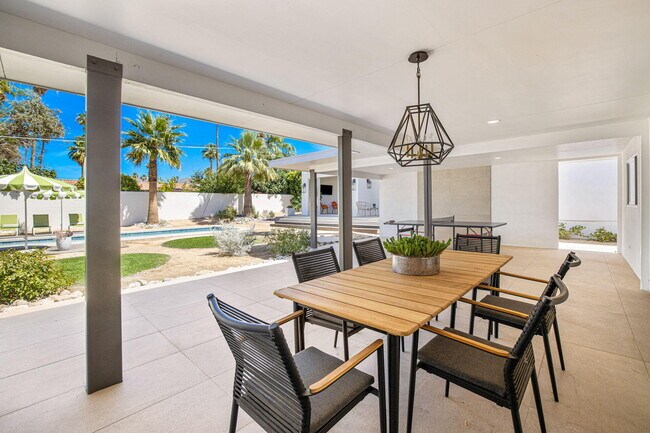 Building Photo - 45654 Verba Santa Dr