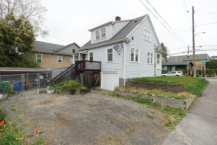 Building Photo - 2731 S Judkins St