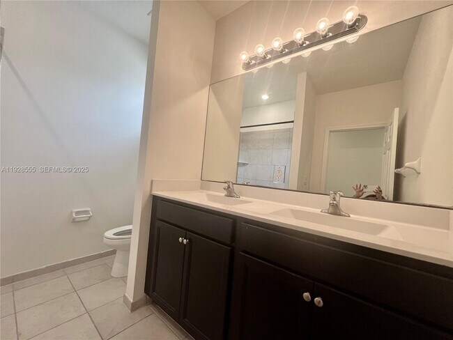 Building Photo - 15001 SW 119th Ln