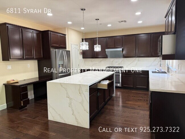 Building Photo - 6811 Syrah Dr