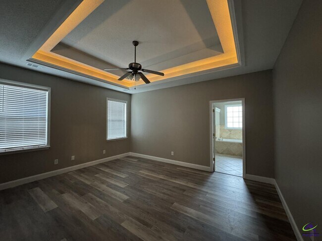 Building Photo - 106 Daventry Ln