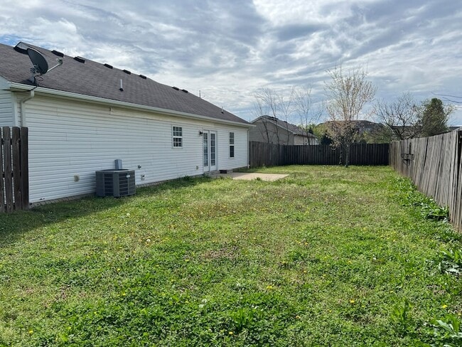 Building Photo - 1417 Journey Dr