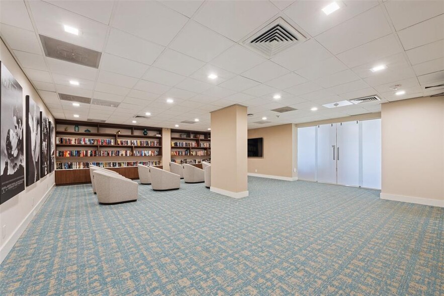 Building Photo - 3500 Galt Ocean Dr