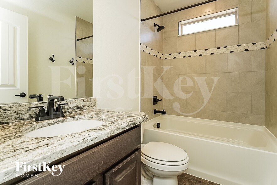 Building Photo - 10073 Yampa Ct