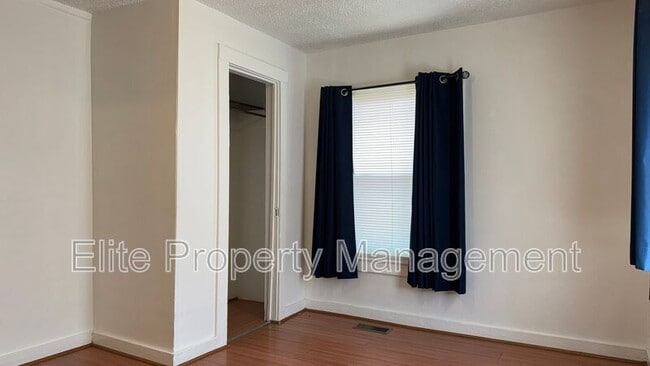 Building Photo - 505 Orange St