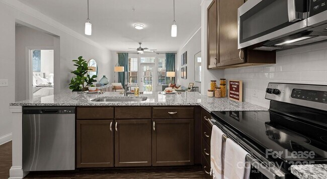 Building Photo - 10624 Parrish St