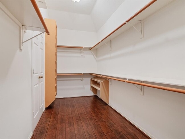 Building Photo - 23334 Fairbranch Dr