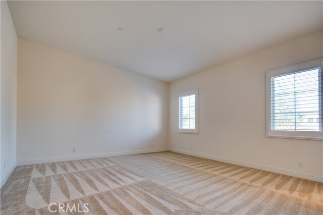 Building Photo - 120 Nest Pine