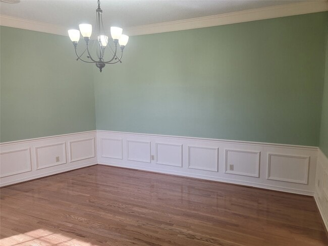 Building Photo - 5719 Encore Dr