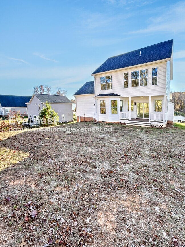 Building Photo - 1372 Robins Nest Drive