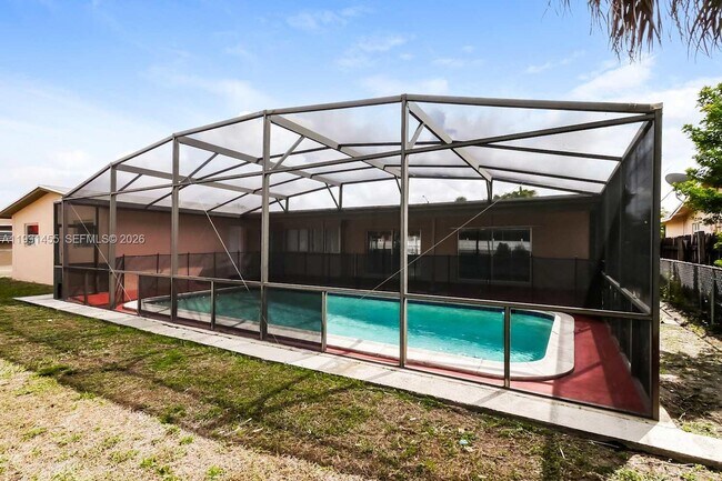 Building Photo - 8469 Windsor Dr