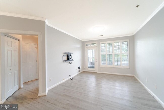 Building Photo - 8183 Carnegie Hall Ct