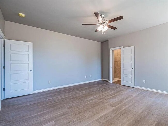 Building Photo - 124 Cedar St