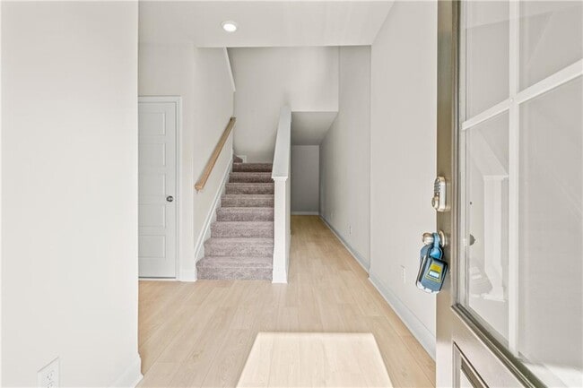 Building Photo - 32 Station Overlook Wy