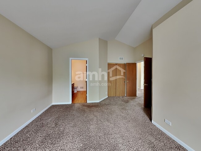 Building Photo - 2387 N Lancaster Ln