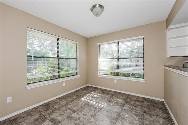 Building Photo - 516 E Lark Ct