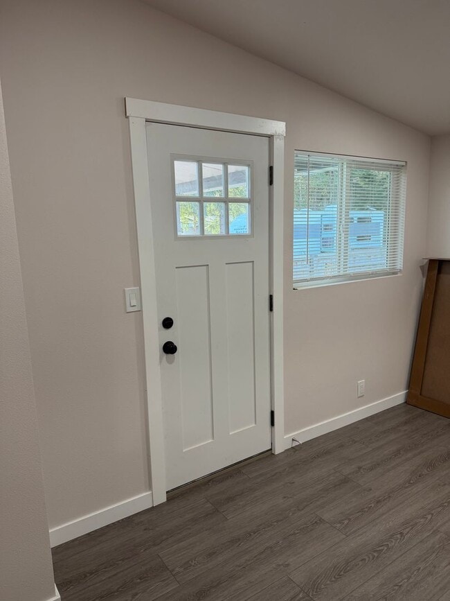 Building Photo - Updated 3 bedroom 2 bathroom house in Dexter!