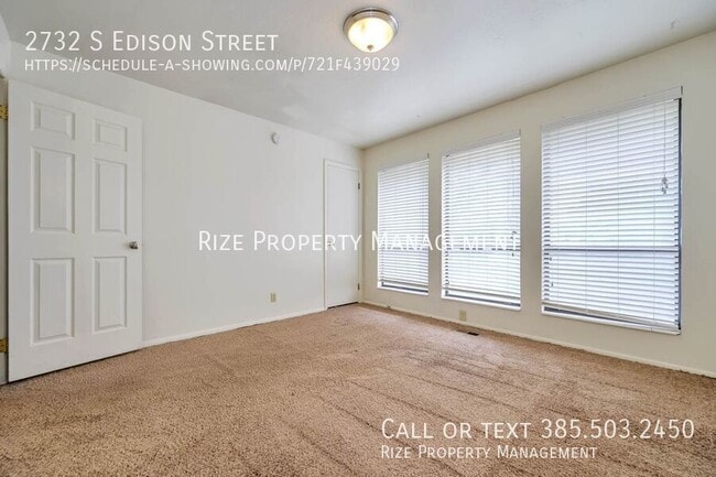 Building Photo - 2732 S Edison St