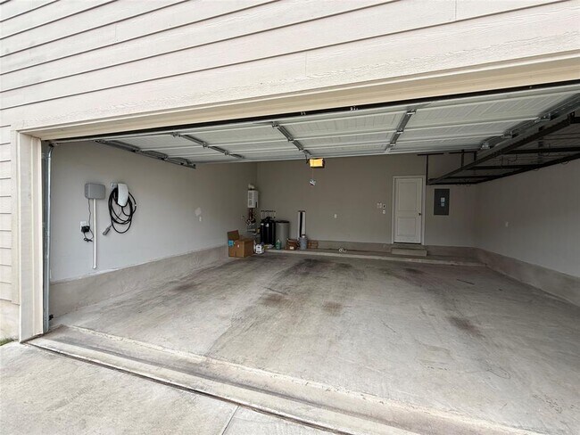 Building Photo - 953 Lone Peak Wy