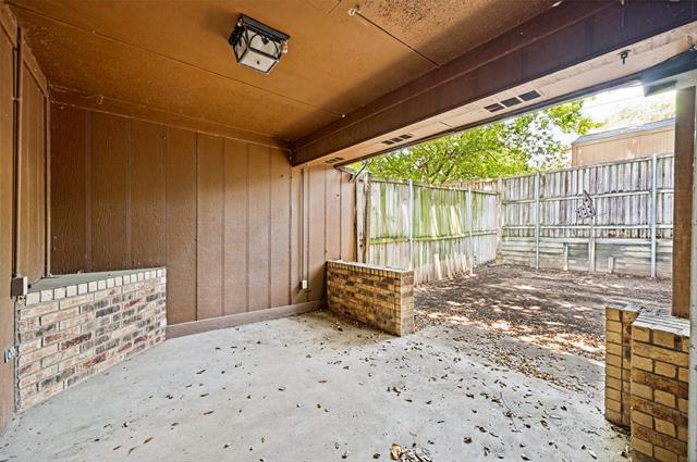 Building Photo - 8902 Marilyn Dr