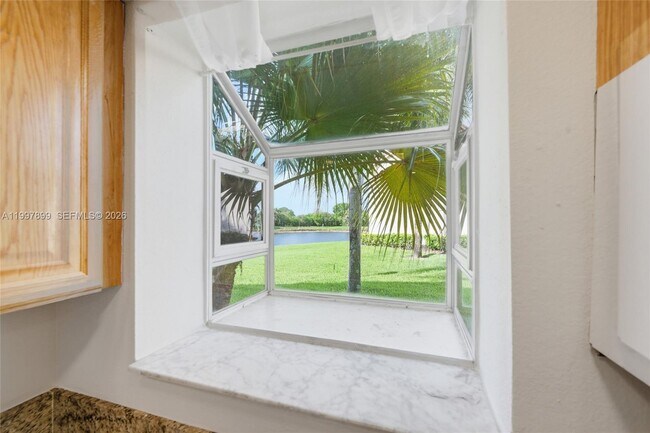 Building Photo - 3310 Pinewalk Dr N