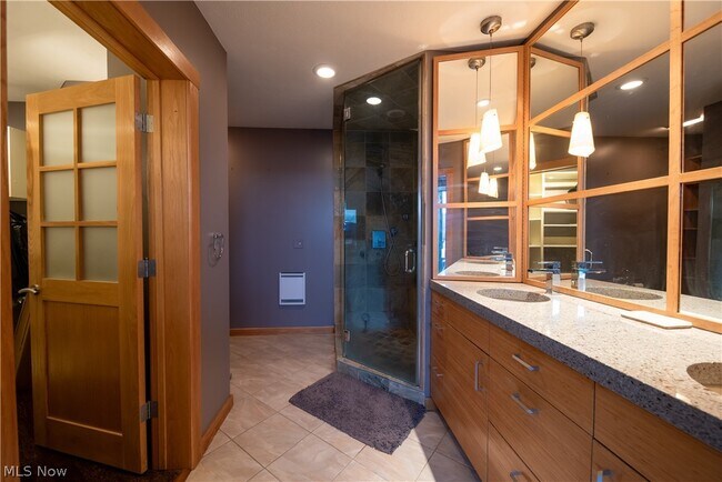 Building Photo - 1237 Washington Ave