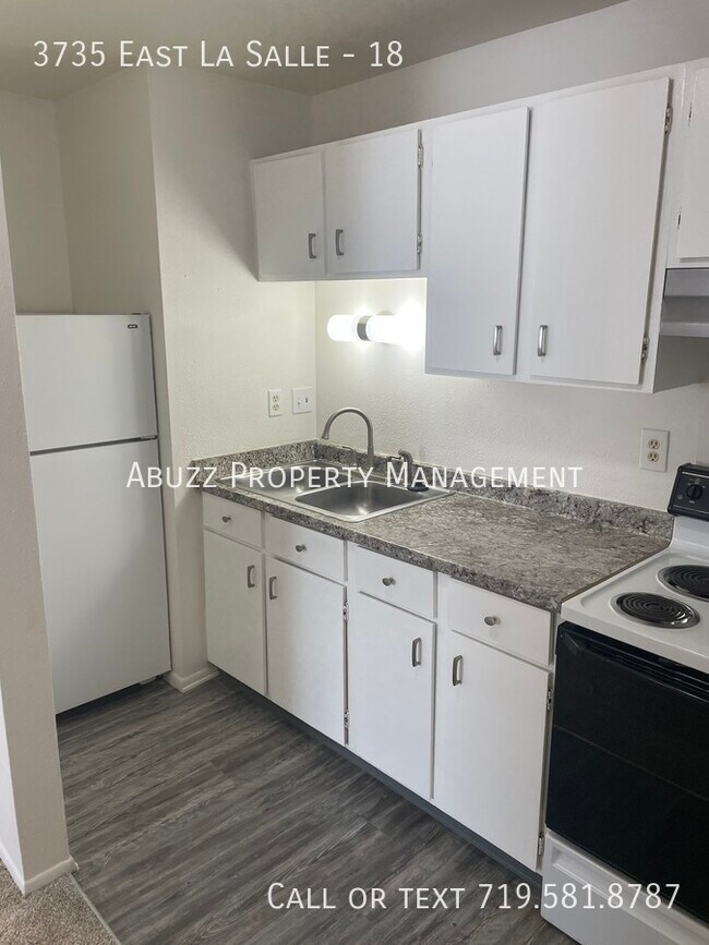 Building Photo - Willow Ridge
