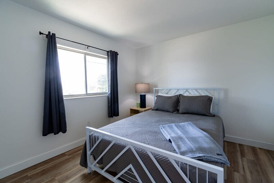 Building Photo - 505 Fillmore Ave