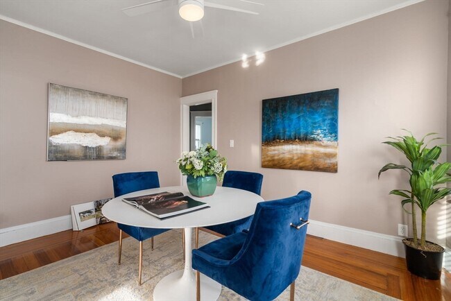 Building Photo - 97 Bow St