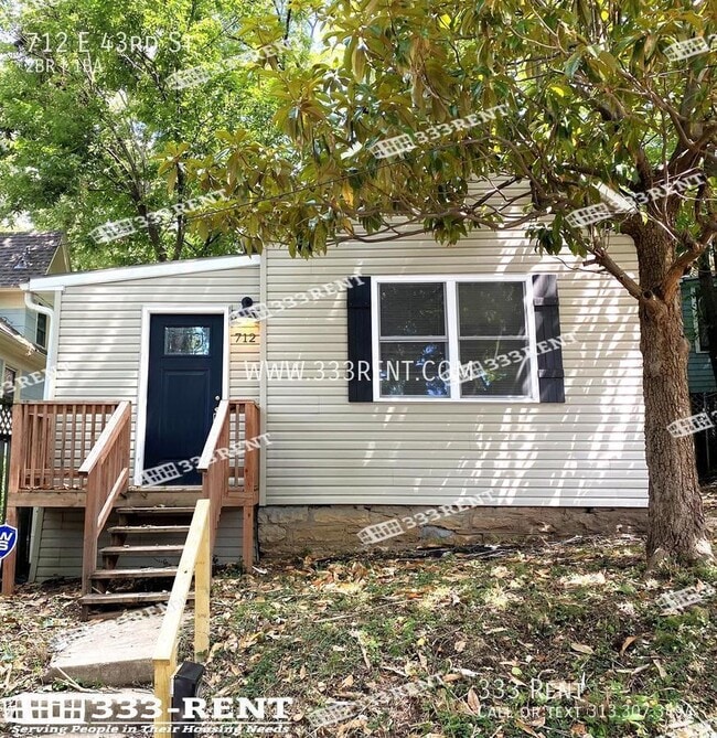 Primary Photo - 712 E 43rd St