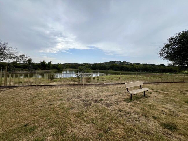 Building Photo - 1023 Alpine Pond