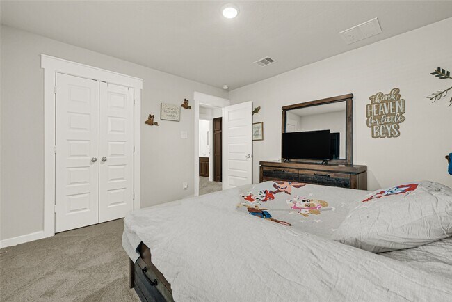 Building Photo - 30260 Kingston Heath Dr