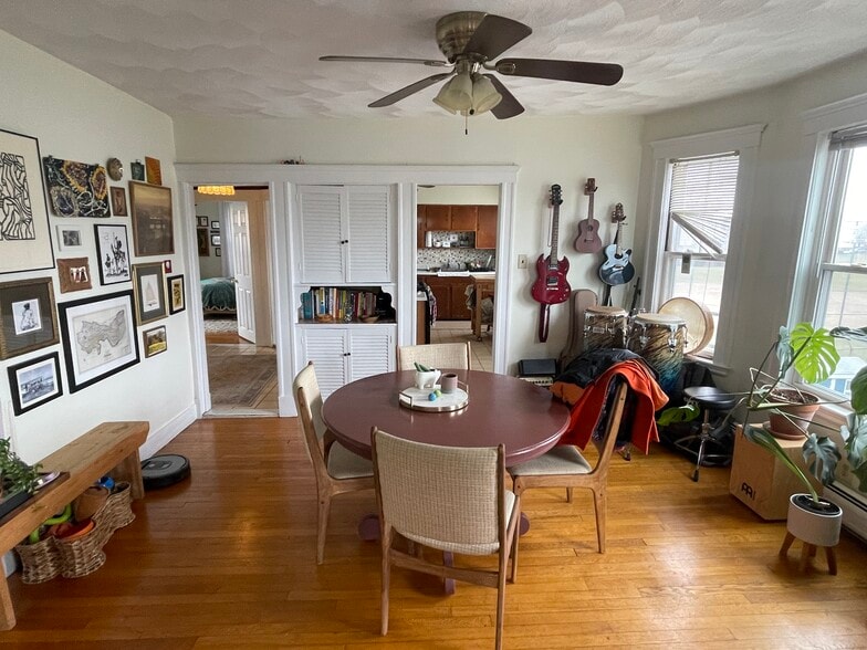 Building Photo - 79 Clarendon Ave