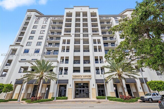 Building Photo - 301 Altara Ave