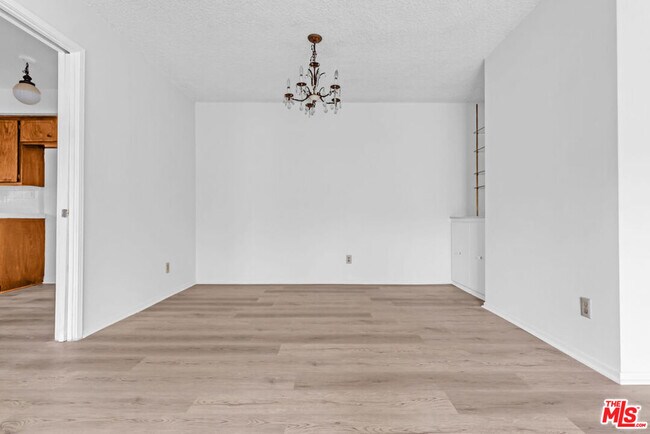 Building Photo - 732 Lorraine Blvd