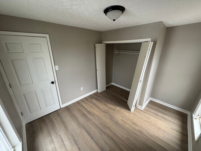 Building Photo - 525 Baltimore St