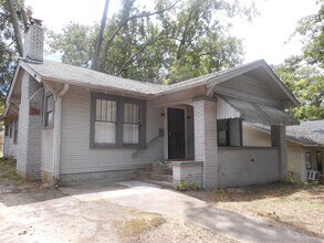 Building Photo - 7805 4th Ave S