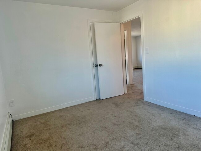 Building Photo - 195 Salem St