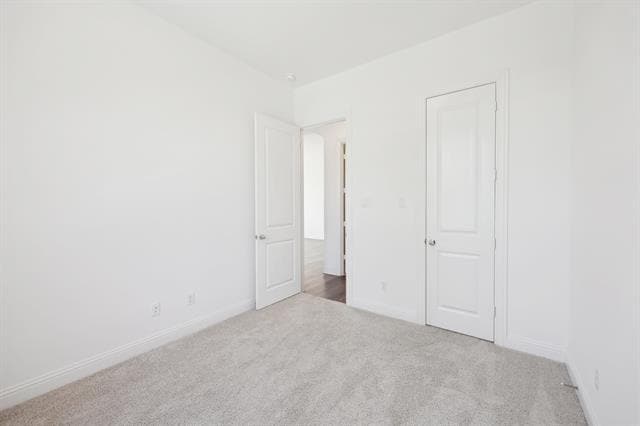 Building Photo - 4101 Hawthorn Dr