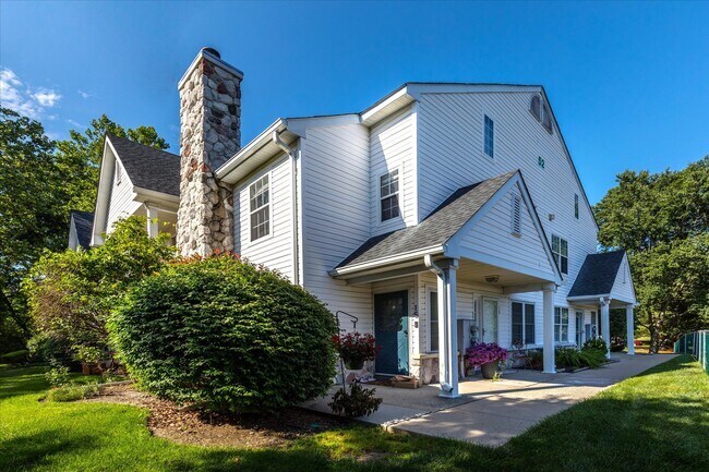 Building Photo - 16 Juneau Ct