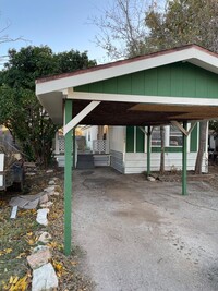 Building Photo - 2 bed, 2 bath, CARPORT parking