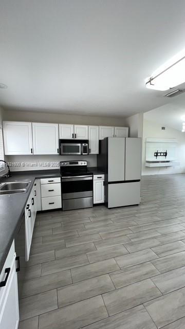 Building Photo - 21838 Rainberry Park Cir